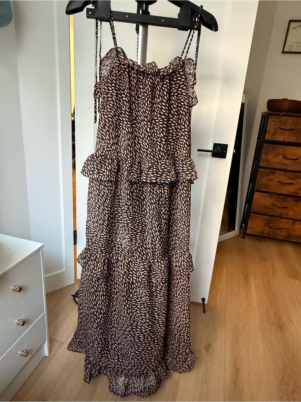 Who What Wear Brown Printed Tiered Maxi Dress